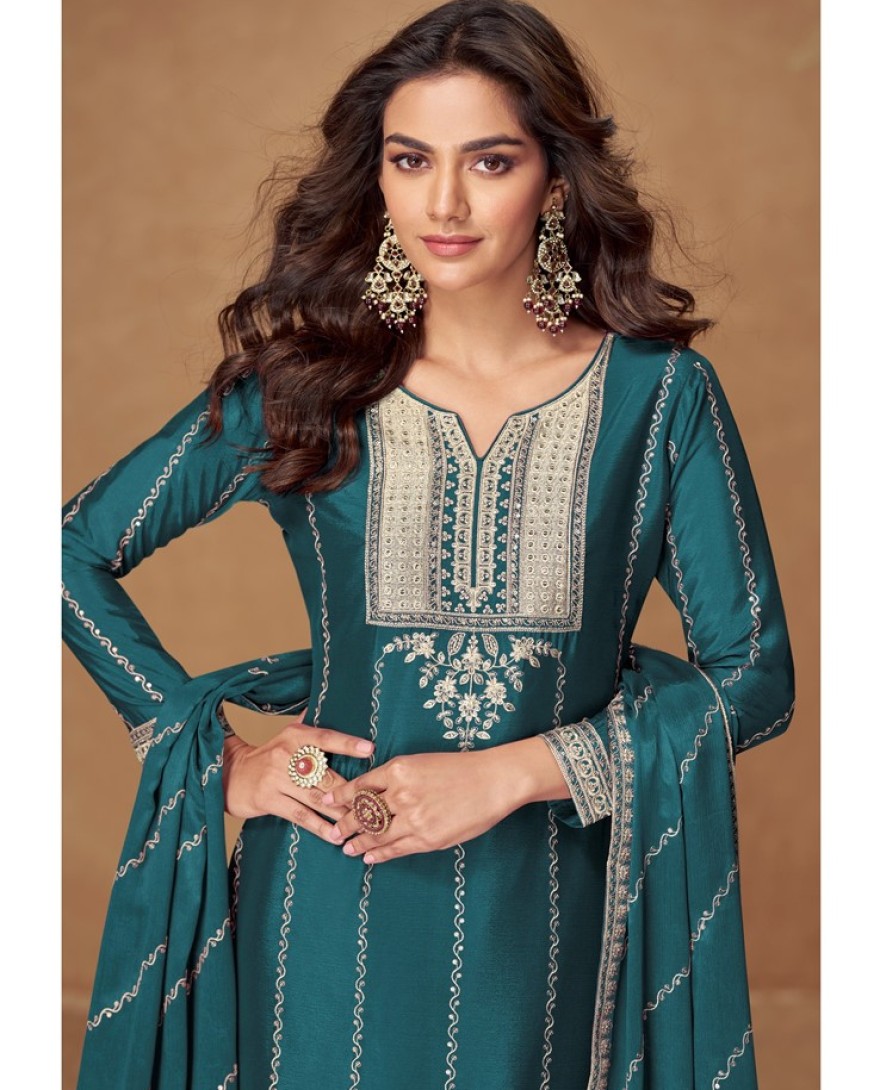 10267 - Emerald Enchantment with Golden Accents suit 